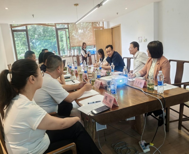 相关专家领导赴四川嘉好变频供水设备科技有限公司考察调研